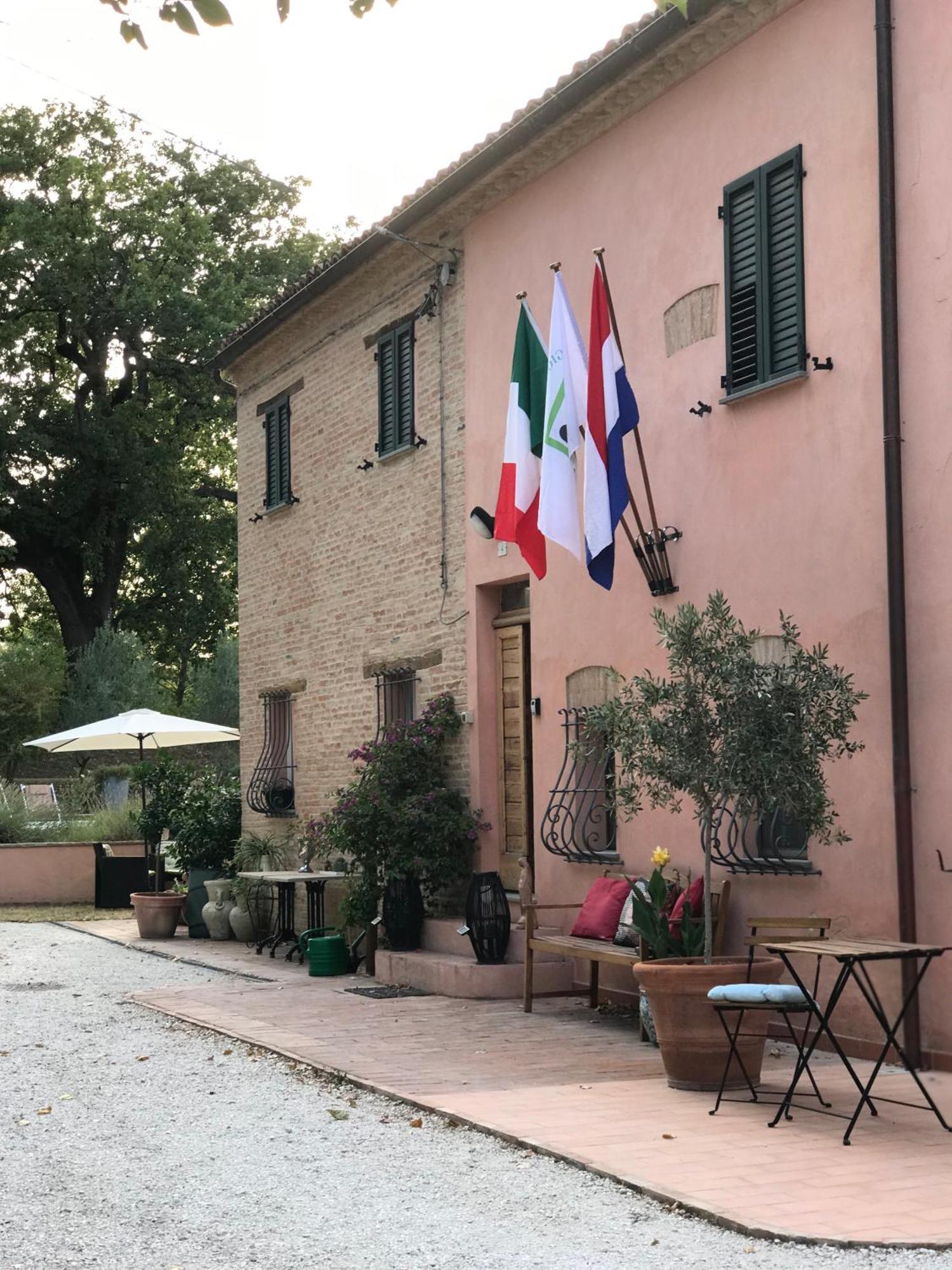 Bed and Breakfast Il Posto Perfetto Santa Maria Nuova  Zewnętrze zdjęcie